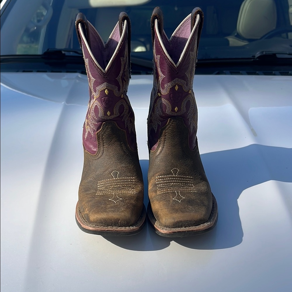 Ariat Kids Boots in Brown and Purple